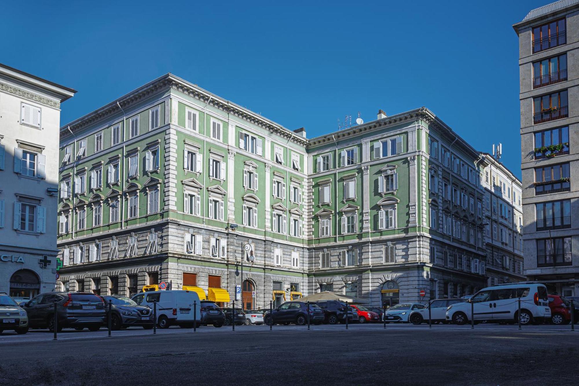 Residence Piazza Giotti 8 Trieszt Kültér fotó